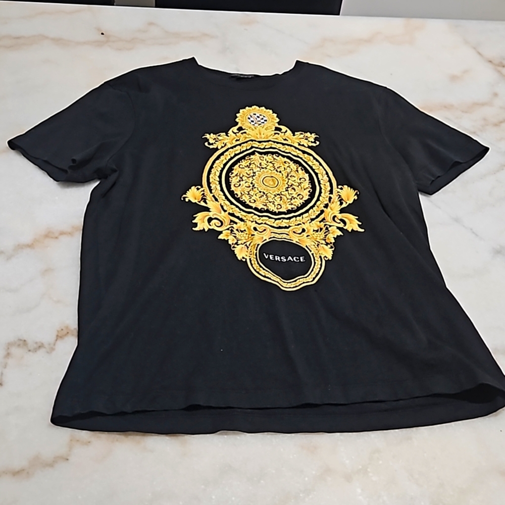 Versace t shirt